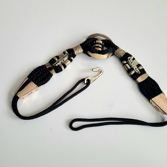 Vintage gold tone belt. Made in Korea. - Picture 2 of 7